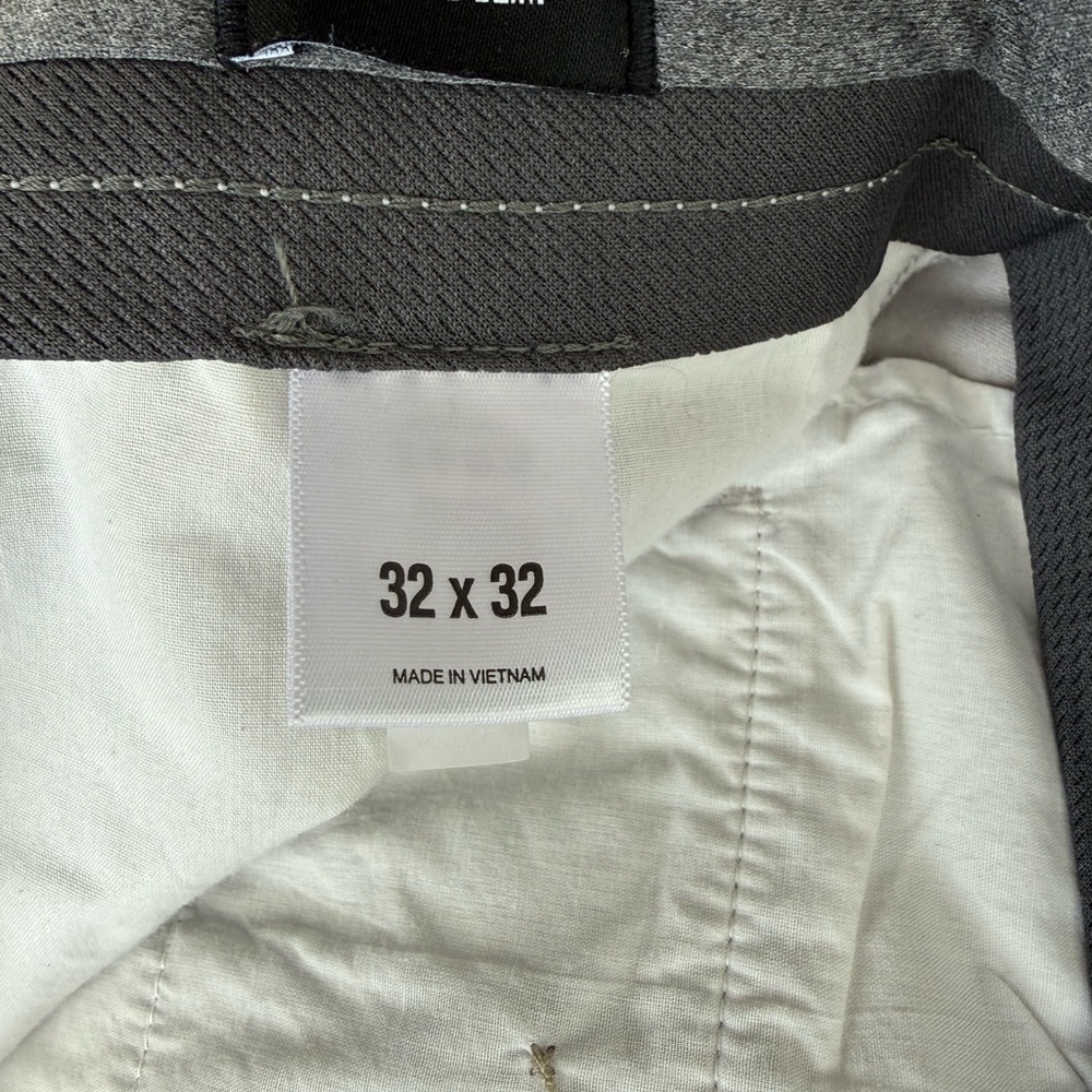 Express Men's Soft Gray Chinos - Picture 4 of 8